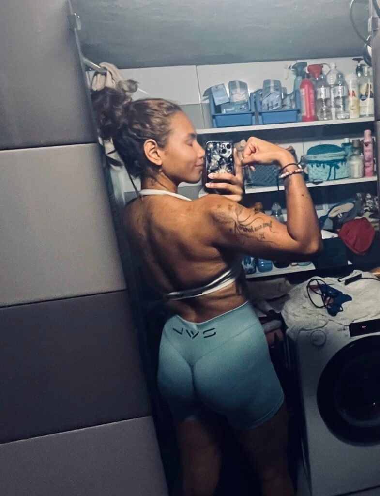 Image #1 de Anonyme