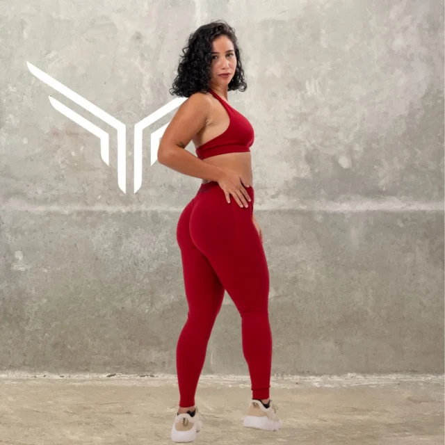 ❤️ 𝗘𝗦𝗦𝗘𝗡𝗧𝗜𝗔𝗟 – 𝗟𝗢𝗩𝗘 ❤️
L’ensemble qui allie confort, maintien et style affirmé.  ✨ Bientôt disponible sur notre shop en ligne.
📲 Restez connectées pour connaître la date de lancement ! 😍  #originalwildlife #sportwear #laréunion #fitgirl #fitmum #fitlove #crossfit #comingsoon
